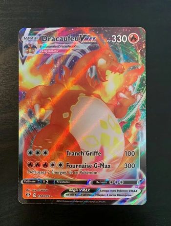 Dracaufeu VMAX rare