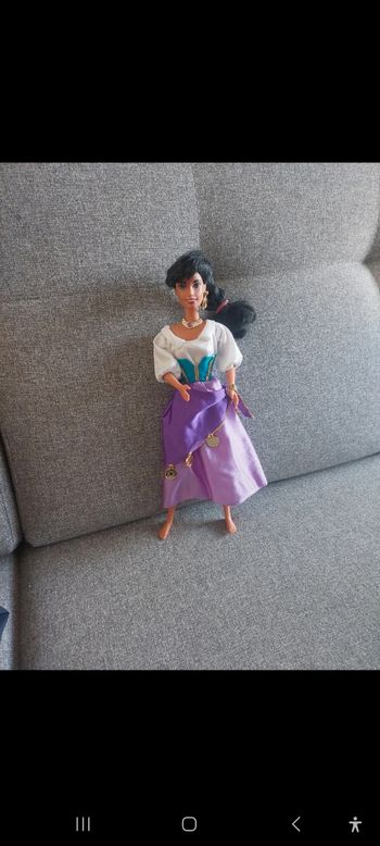 Esmeralda et ses 3 tenues