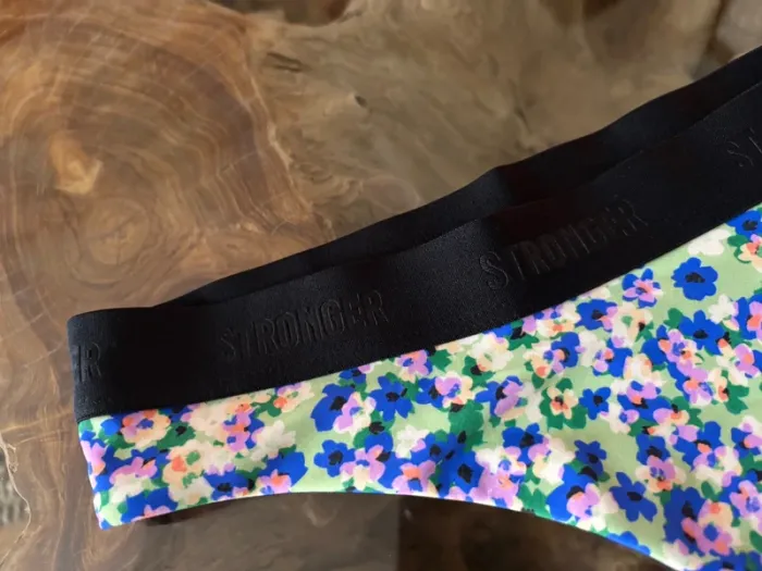 Bas de maillot de bain Roxy femme Stronger fleurs brésilien bikini - photo numéro 4