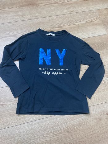 Teeshirt bleu marine à sequins Mango