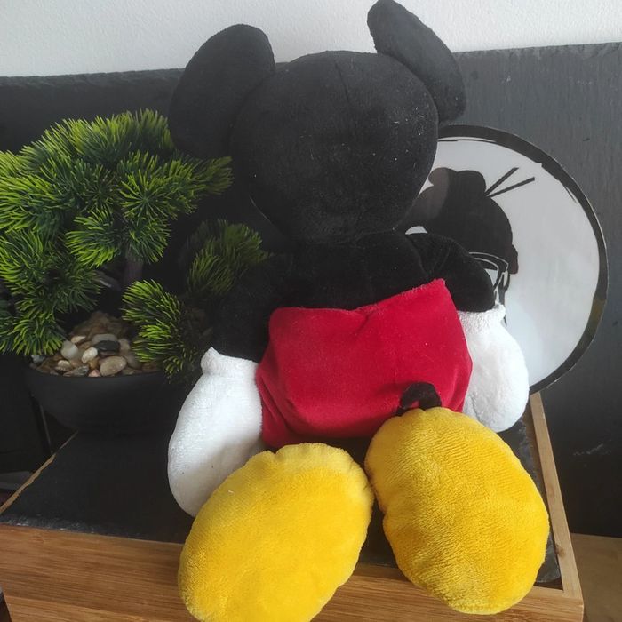 Peluche Mickey Disney Souris Noir Rouge Jaune 35 Cm Short Chaussure Gant - photo numéro 2