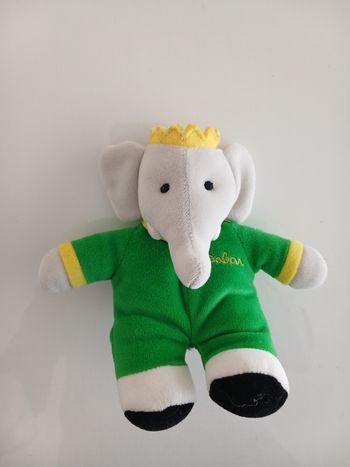 Peluche Babar le Roi des Éléphants