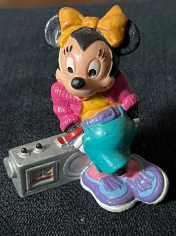 Minnie figurine
