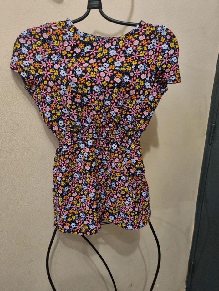 Robe noire fleurie multicolore