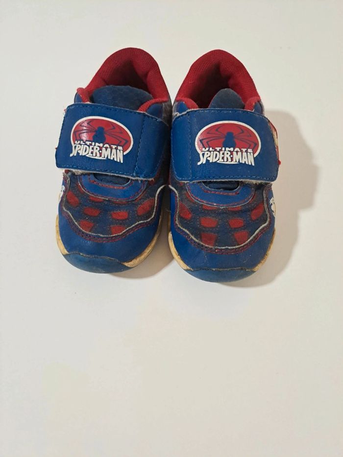 💚Baskets Spiderman garçon – taille 25 – à scratch - photo numéro 3