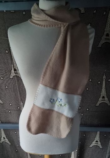 Écharpe  beige vintage