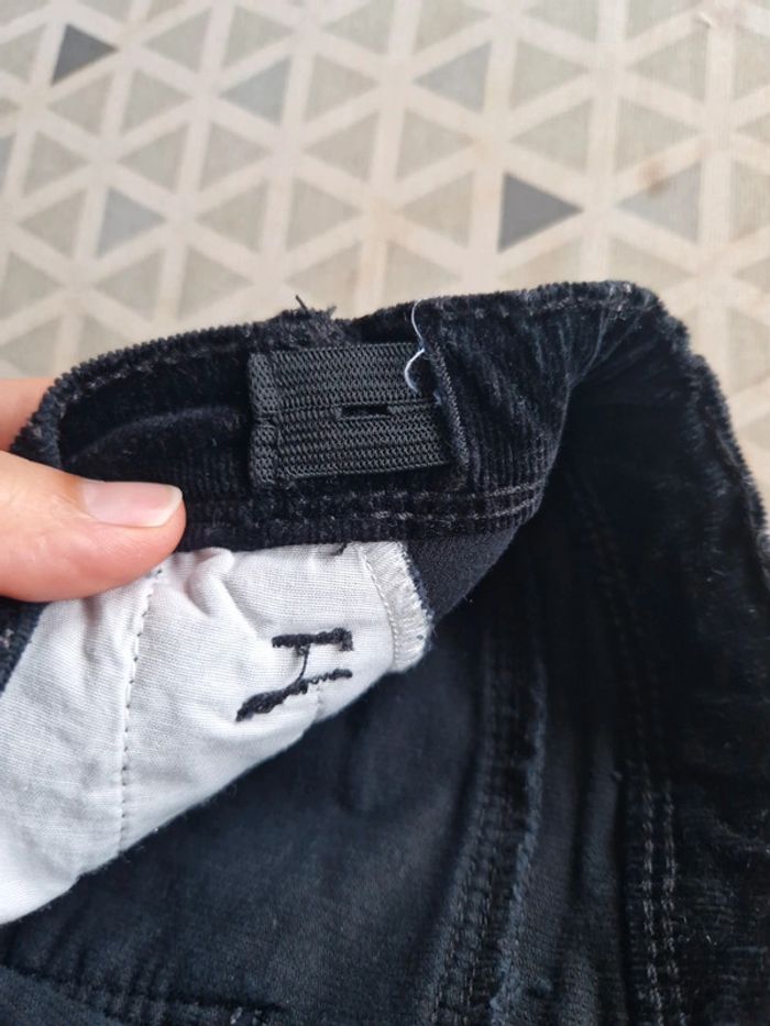 Short en velours noir 7 ans - photo numéro 3