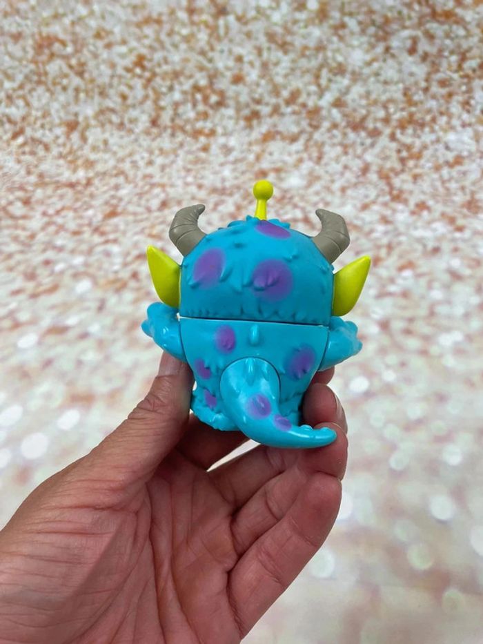 Figurine Toy Story Alien Sully monstres & compagnie - photo numéro 4