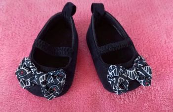 Chaussures Kiabi taille 3 mois en très bon état