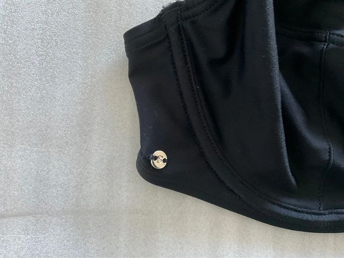 Haut maillot noir Bestform neuf - photo numéro 4