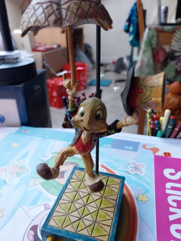 Figurine Disney traditions de Jim Shore jiminy, pinocchio très rare - photo numéro 3