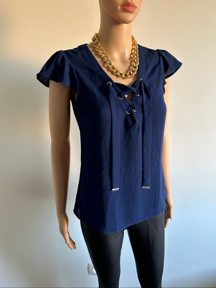 Blouse bleue marine à manches courtes Morgan taille 36 jamais portée - photo numéro 2