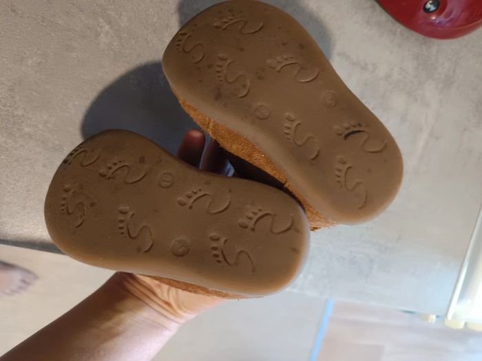 Chaussure de marche taille 19 - photo numéro 3