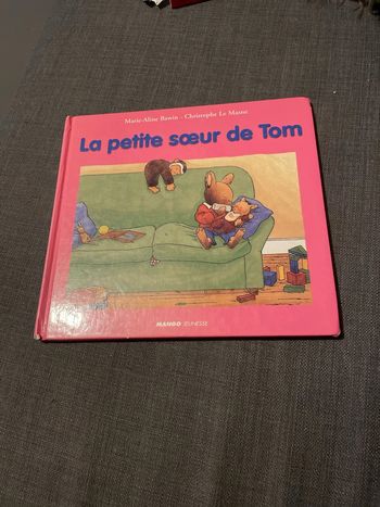 Album jeunesse La petite sœur de Tom