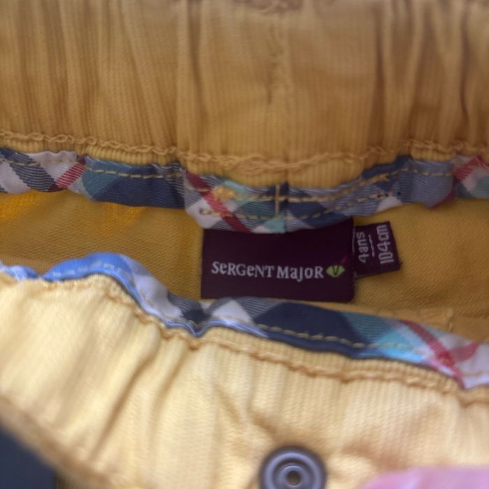 Vends lot de deux shorts sergent major 4 ans très bon état - photo numéro 3