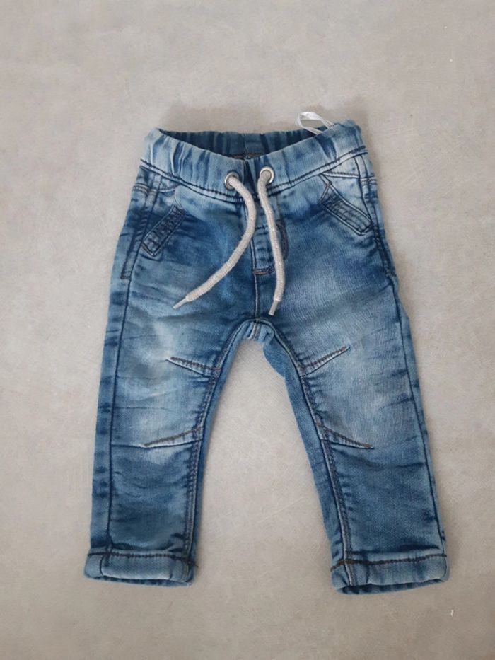 Jean forme joggeuse t.68cm (6mois)