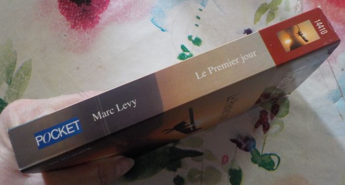 LE PREMIER JOUR de Marc LEVY Ed. Pocket - photo numéro 4