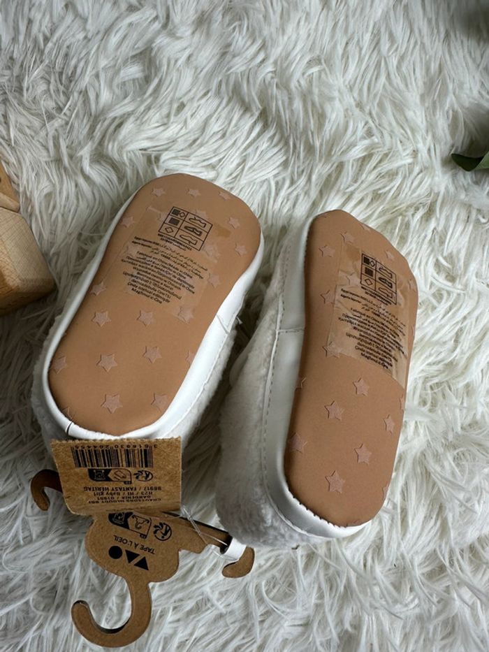 Paire de chaussons sherpa blanc tape à l’œil taille 12-18 mois - photo numéro 3