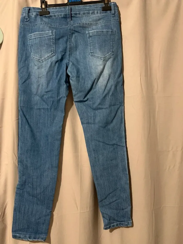 Jeans effet usé - photo numéro 2