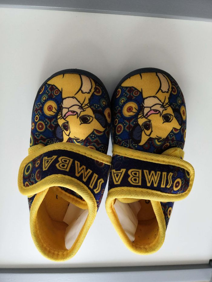 Chaussons Simba Le Roi Lion Pointure 20 - photo numéro 1
