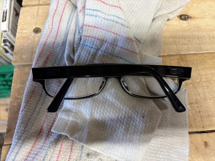 Boîte + lunette Gucci - photo numéro 10