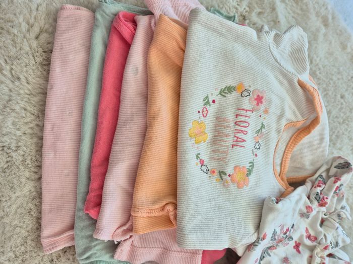 Lot de tenue été 6 mois - photo numéro 3