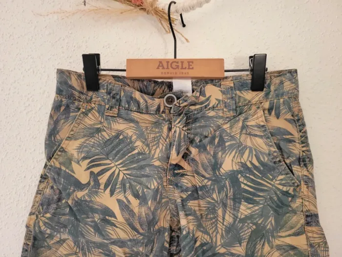 Short garçon 👦 9 -10ans - photo numéro 3