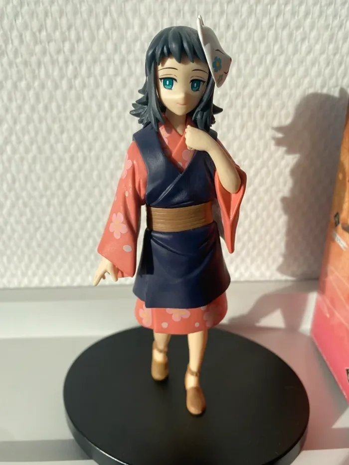 Figurine Makomo demon slayer - photo numéro 3