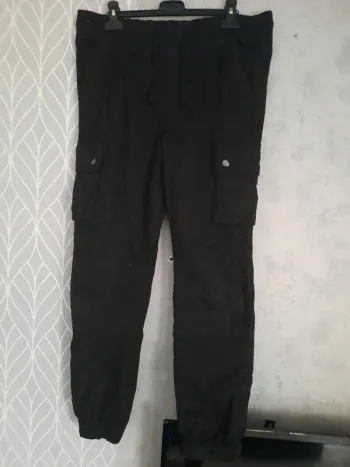 Cargo femme taille L Jennyfer