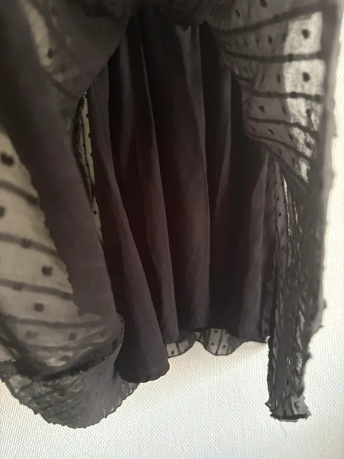 Robe noire à pois noire - photo numéro 6