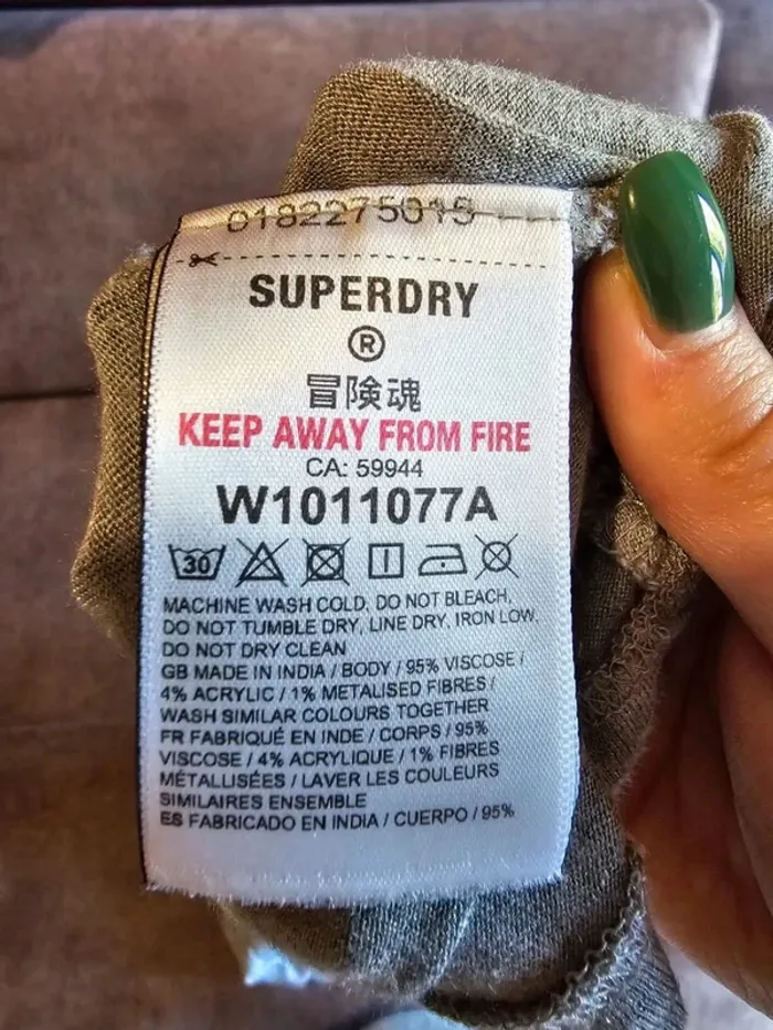 T-shirt Superdry femme gris pailleté col V - Taille M/38 - Coupe fluide - photo numéro 5