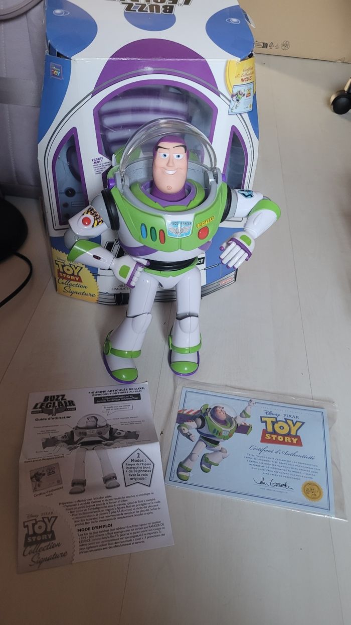 Buzz l'éclair collection signature  TBE - photo numéro 6