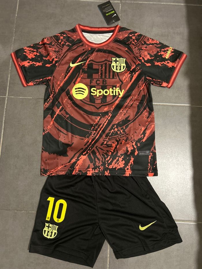 Ensemble Barcelone concept enfants - photo numéro 3