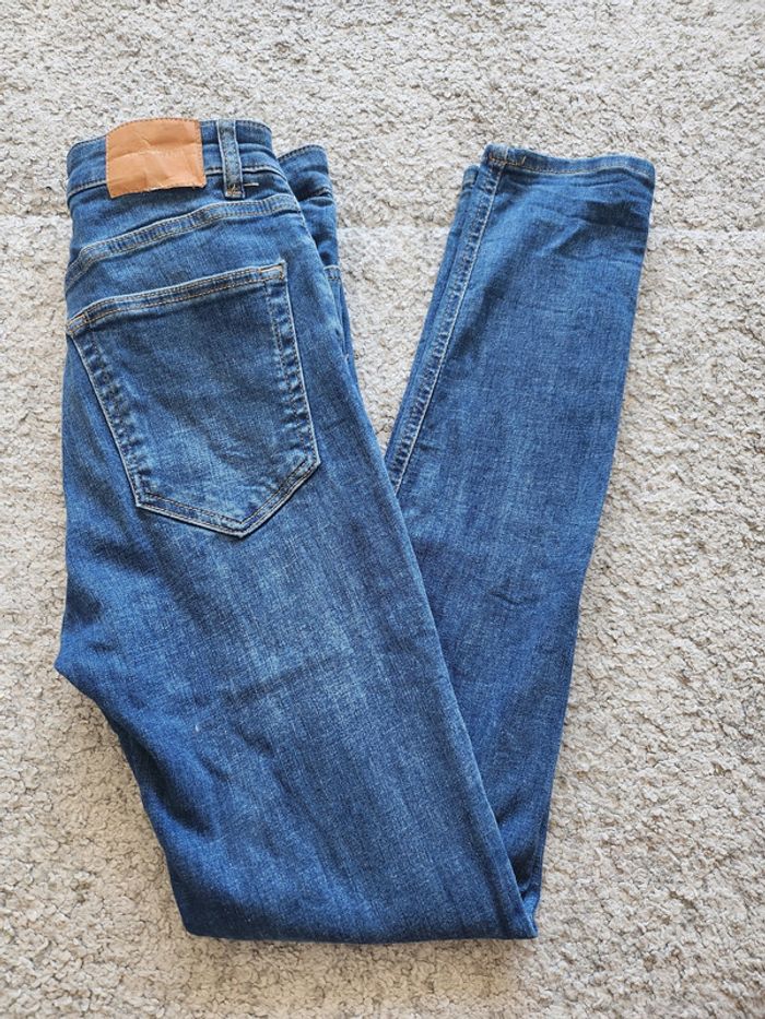 Jean skinny pull&bear taille 36 - photo numéro 4