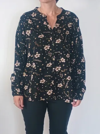 Blouse fluide noire fleurie manches longues Fashion Express T44