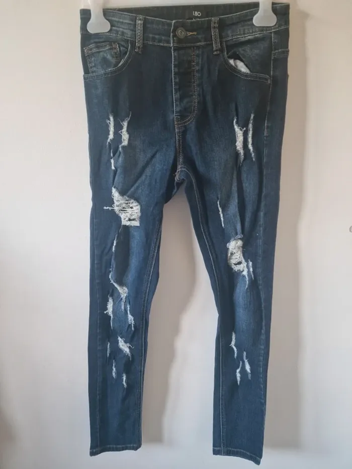 Jeans à trous