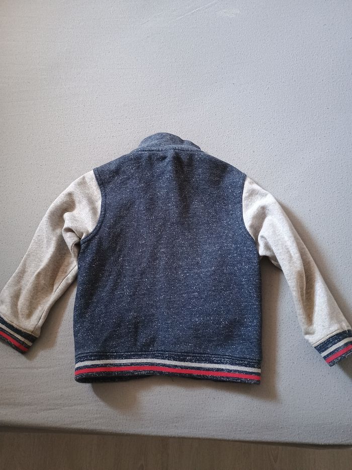 Veste Batman taille 4 ans - photo numéro 2