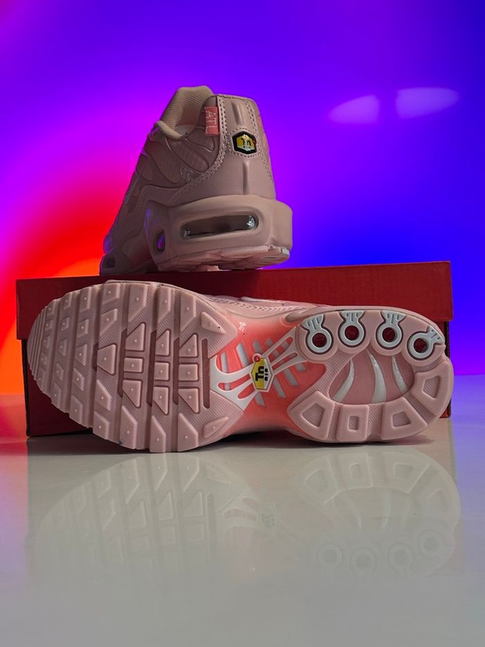 Nike Tn Air Max Plus neuves taille 38  avec boîte – envoi express - photo numéro 5