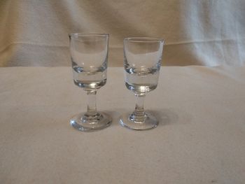 2 petits verres à digestif Vintage