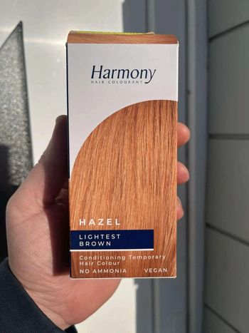 Coloration neuve brun clair