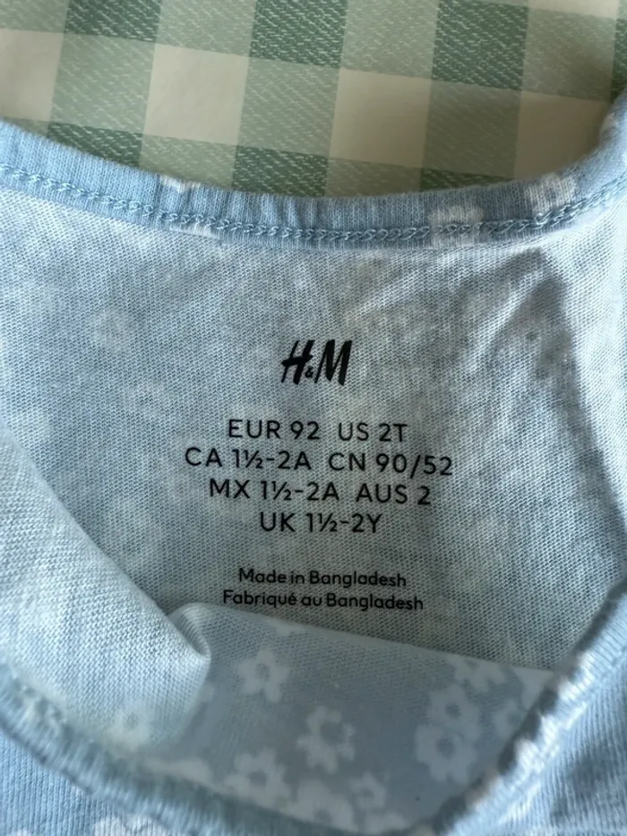 Lot 2 robes courtes et 1 combi-short H&M taille 86/92 cm - photo numéro 8