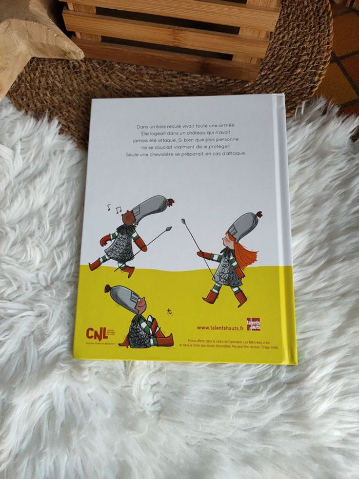 Livre les mercredis à lire en cas d'attaque - photo numéro 2