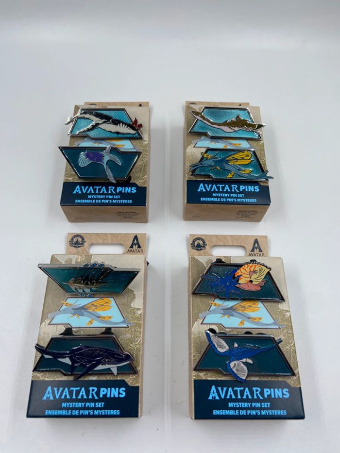 Set complet 8 Pin's Disney Parks Avatar Pandora Way of Water - Édition Mystère