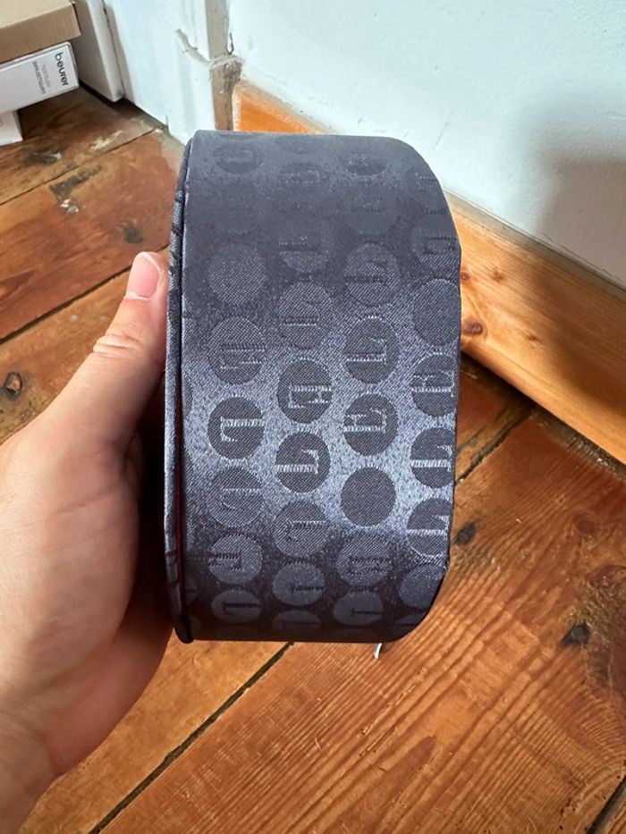 Montures Lunettes de soleil rétro Magazine Elle et étui housse noir ornement fleurs - photo numéro 8