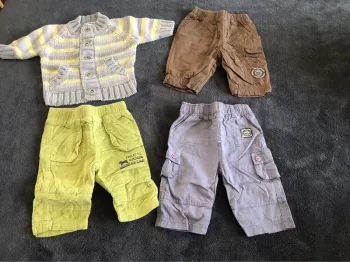 Lot vêtements bébé garçon 1 mois pantalons et veste