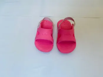 Claquettes piscine fille taille 26 Décathlon