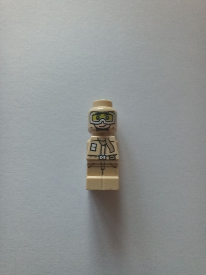 Micro-figurine LEGO Star Wars - Scout Trooper (Biker Scout) - photo numéro 2