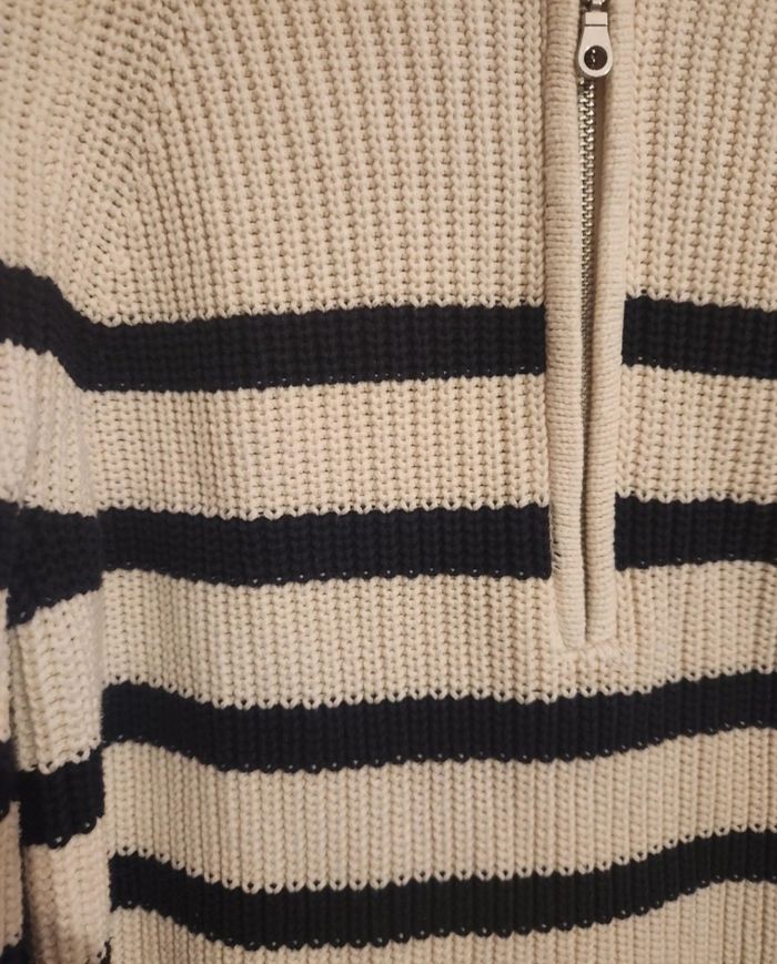 Pull marin H&M – col montant zippé – taille M – très bon état - photo numéro 3