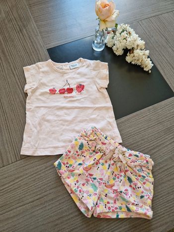Ensemble t shirt et short 6 mois