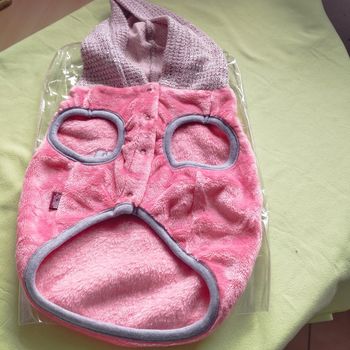 Manteau à capuche 33cm Neuf